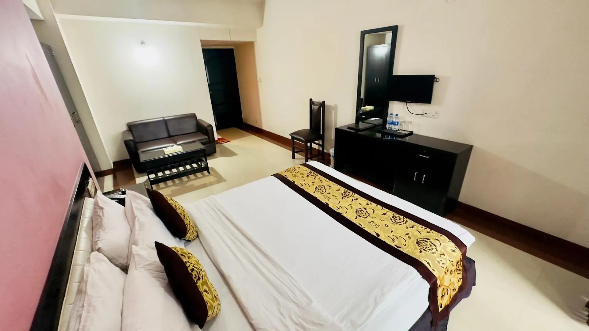 Central Inn Dhaka