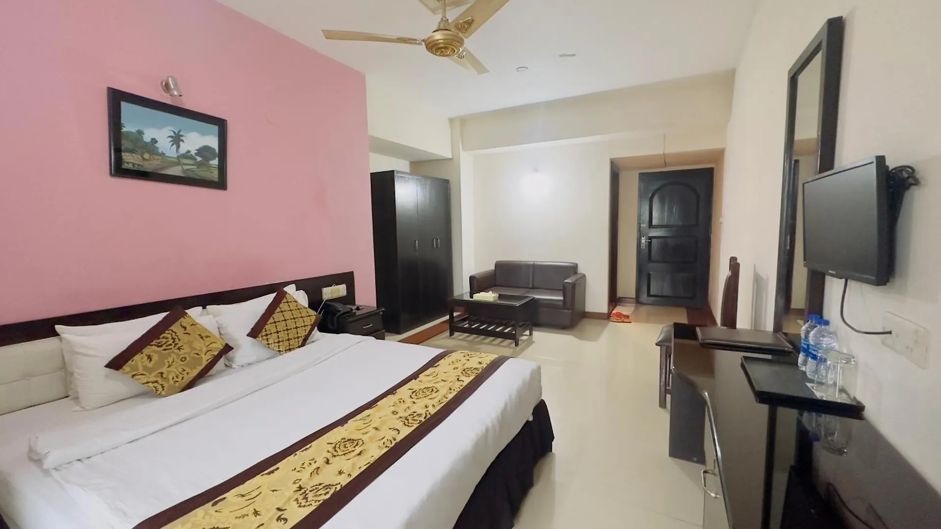 Central Inn Dhaka Hotel