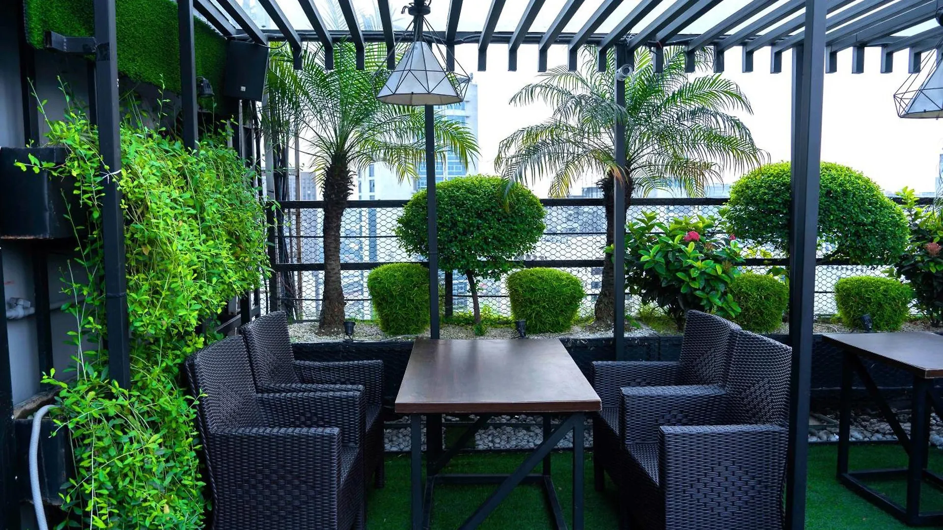 Central Inn Dhaka Hotel
