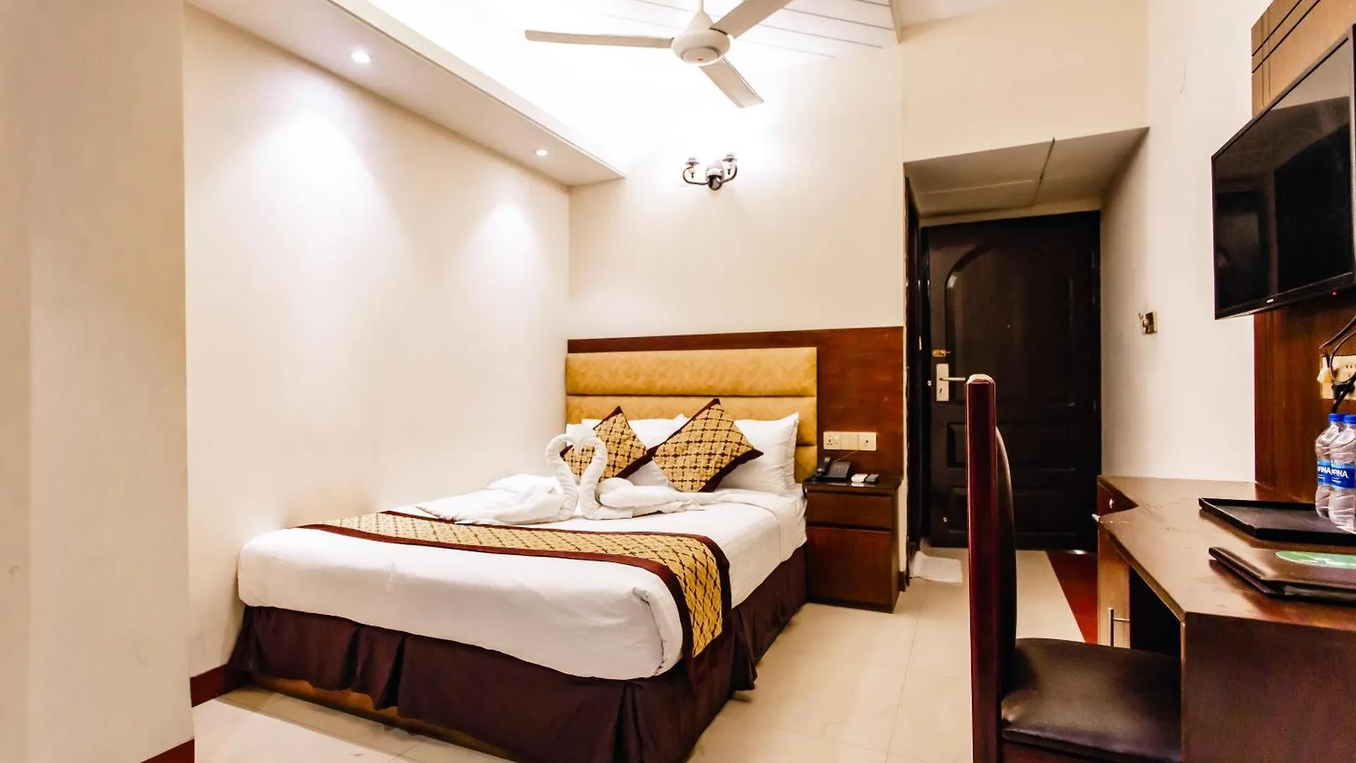 Central Inn Dhaka 3*,